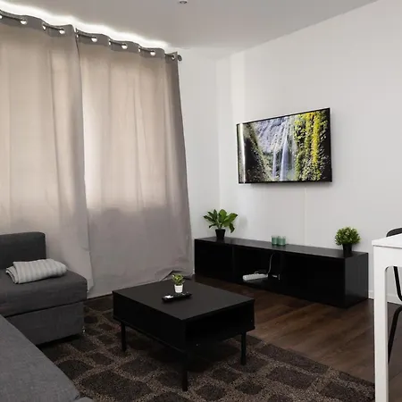 Apartment Le 3 Parking Proche Tram
